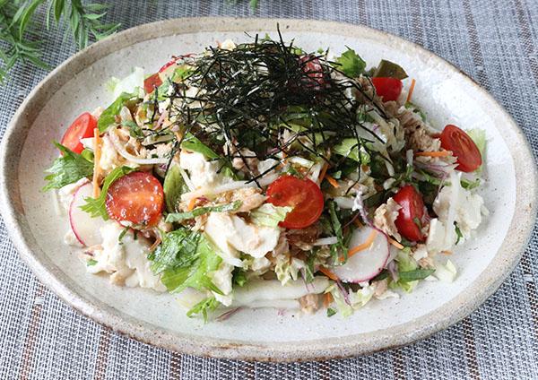 青じそ香る豆腐と大根の和えサラダ