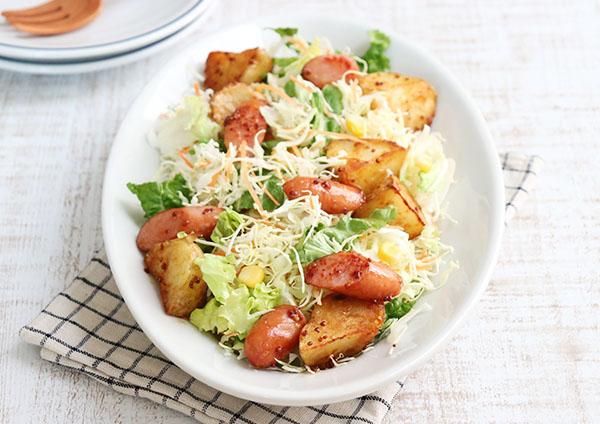 新じゃがとソーセージのハニーマスタードサラダ