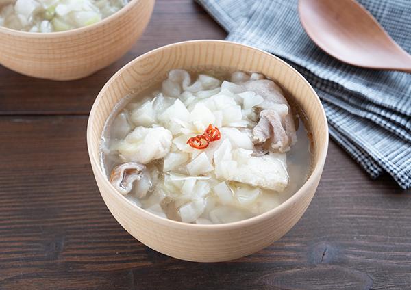 豚肉とキャベツのうま塩スープ