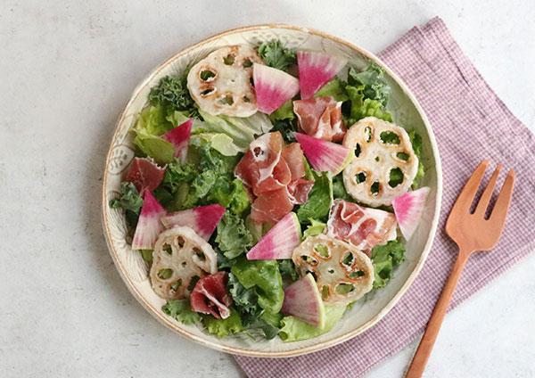 紅芯大根と生ハムのサラダ